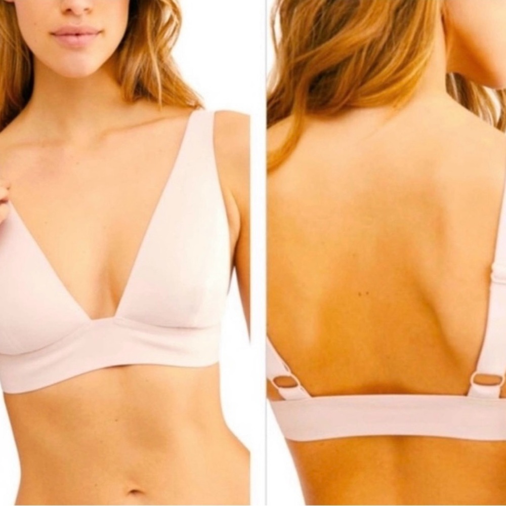 Free People Erin Scuba Bralette Mooncake light pink 
Size: XS NWT